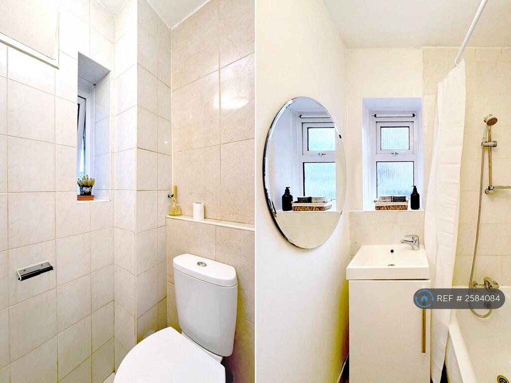 Toilet And Shower Room