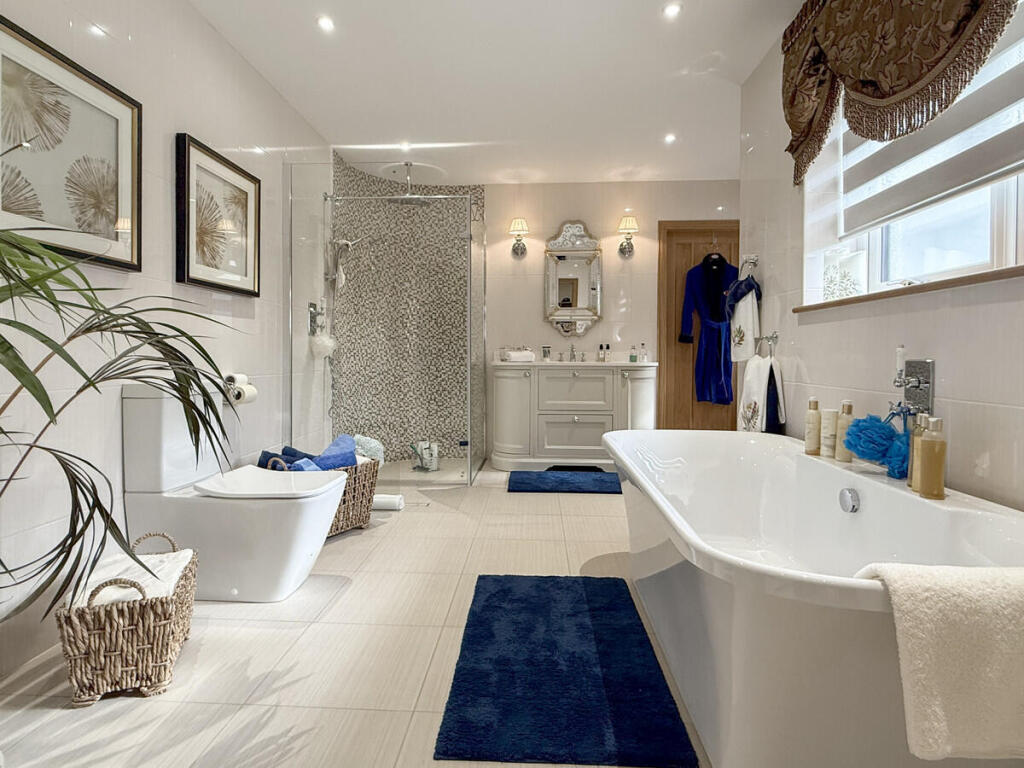 Ensuite Bathroom
