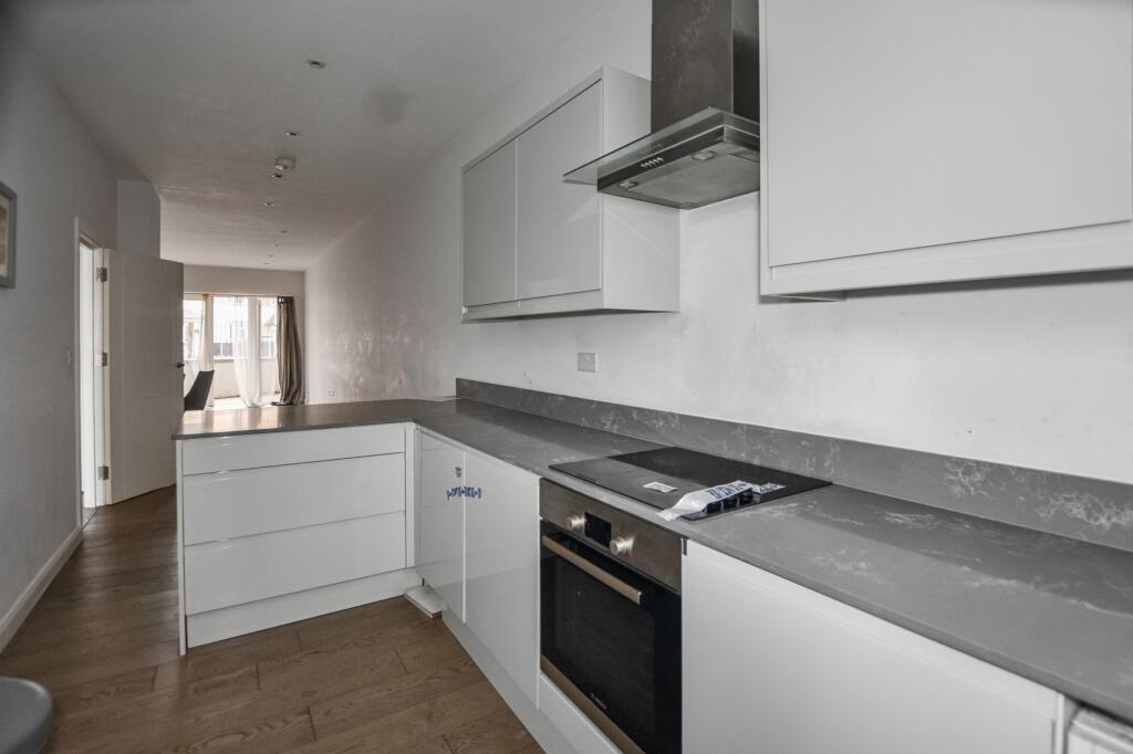 124 Blackwall Lane, Greenwich, London, SE10 0SP