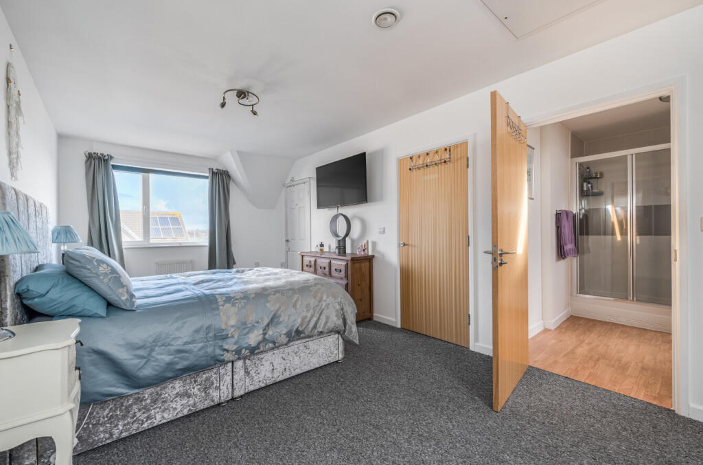 1380432-15-691210...