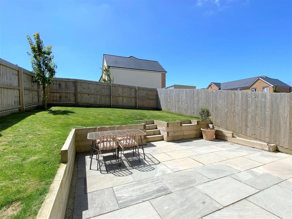 garden 2.jpeg