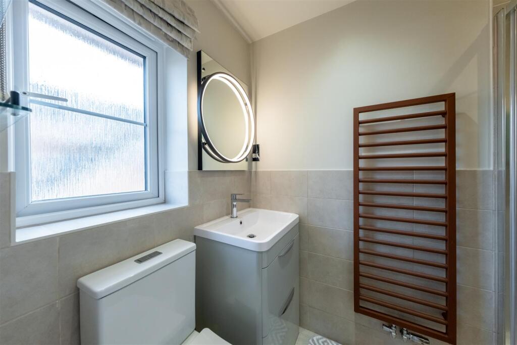 3 Dahlia Crescent-015.jpg