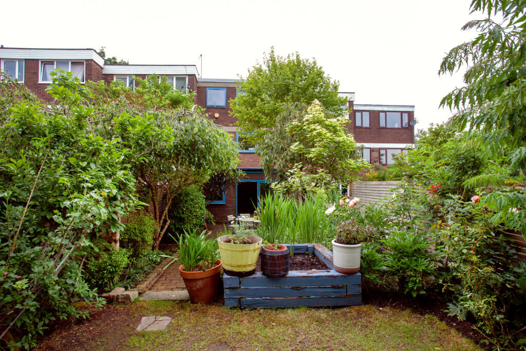 287595 - PeachumRoad_KElliott_054.jpg