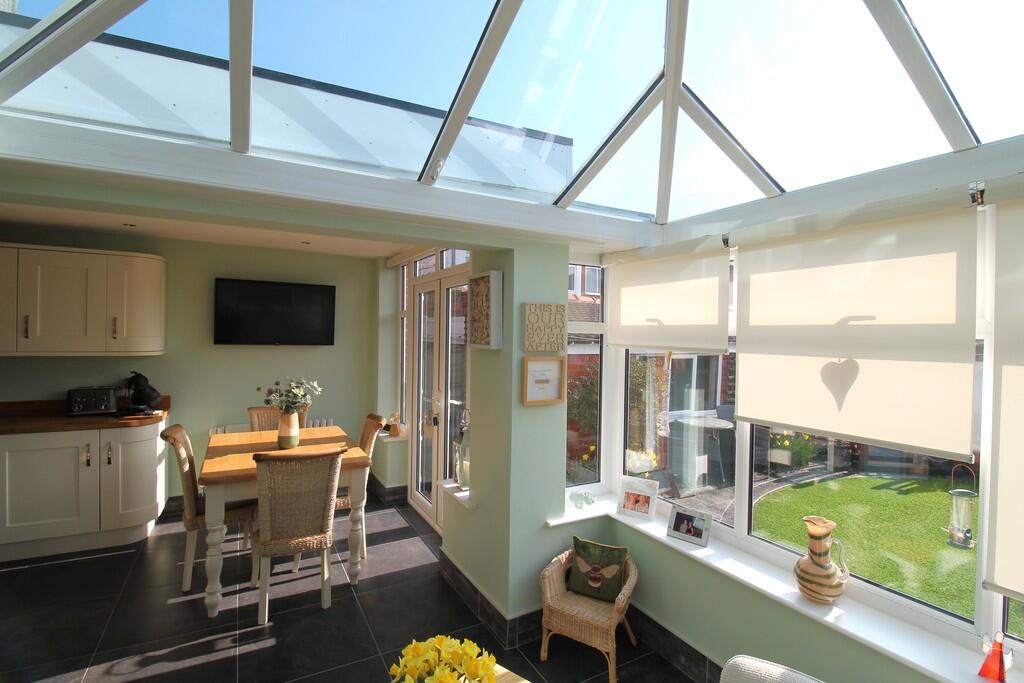 Sun Room to Dinin...