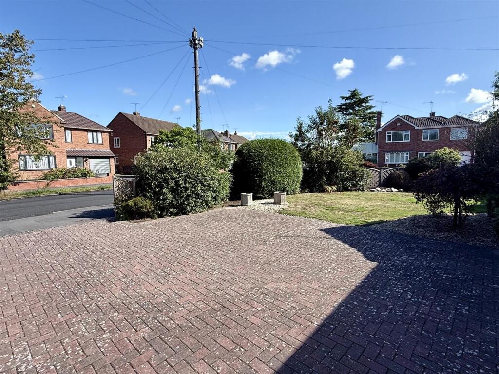 Driveway &amp; Carport