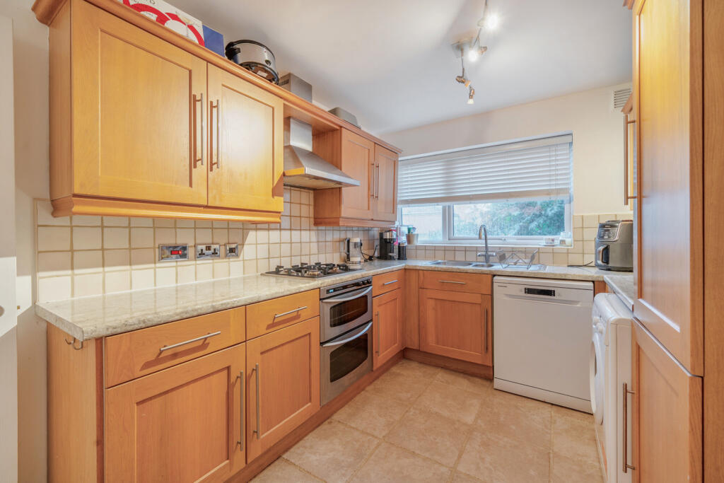 1384318-9-693186f...