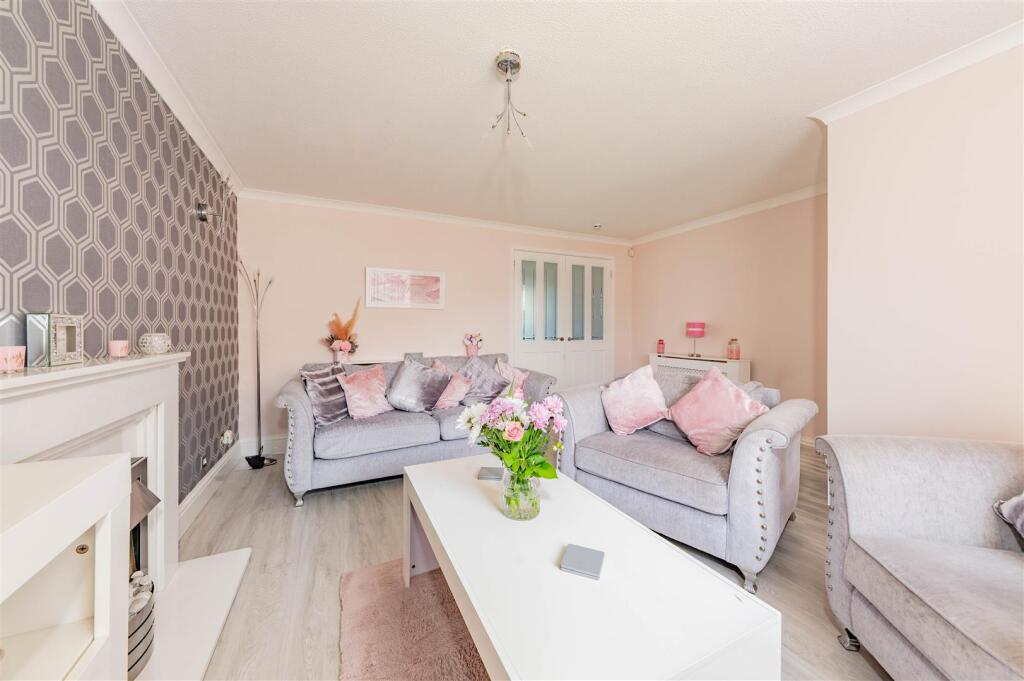 29 Tranent Gardens Dundee-9.JPG