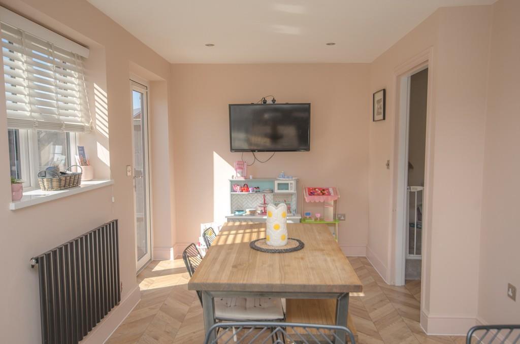 Dining area.jpg
