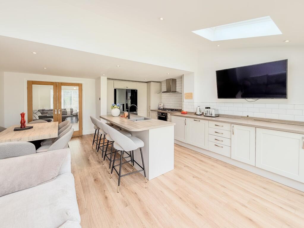 Kitchen/Diner/Family