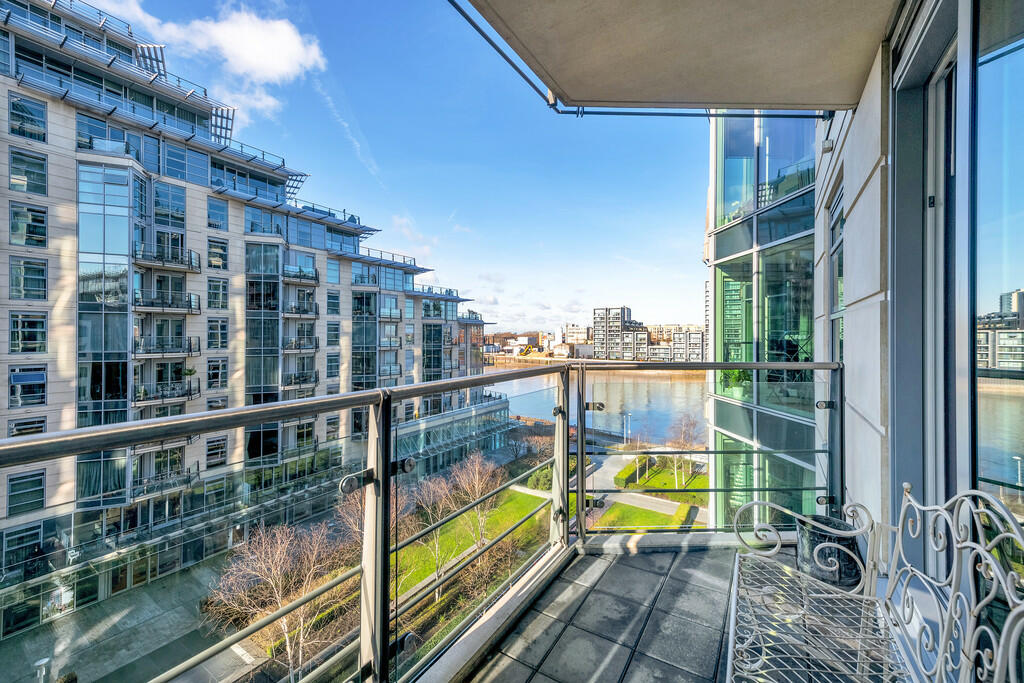 Balcony with Rive...