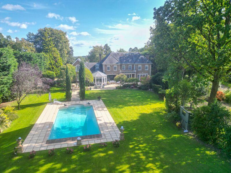 Rear garden and swimming pool
