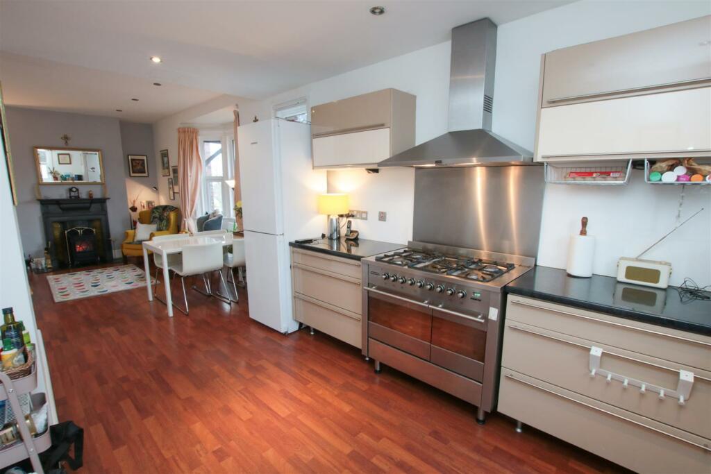 LIVING/ DINING/ KITCHEN