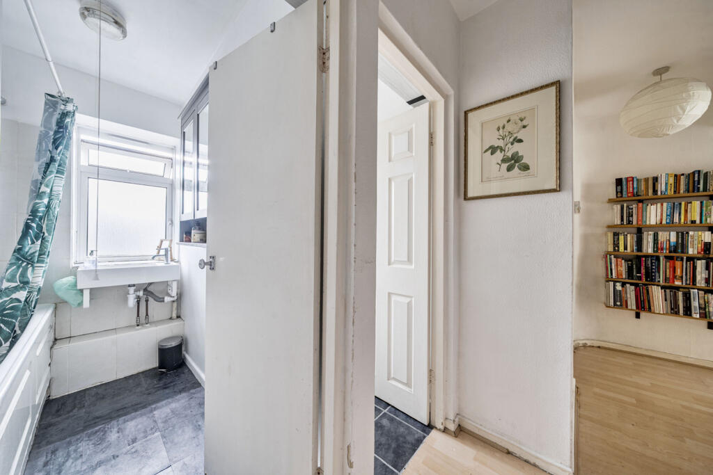 1313851-9-686cf42...