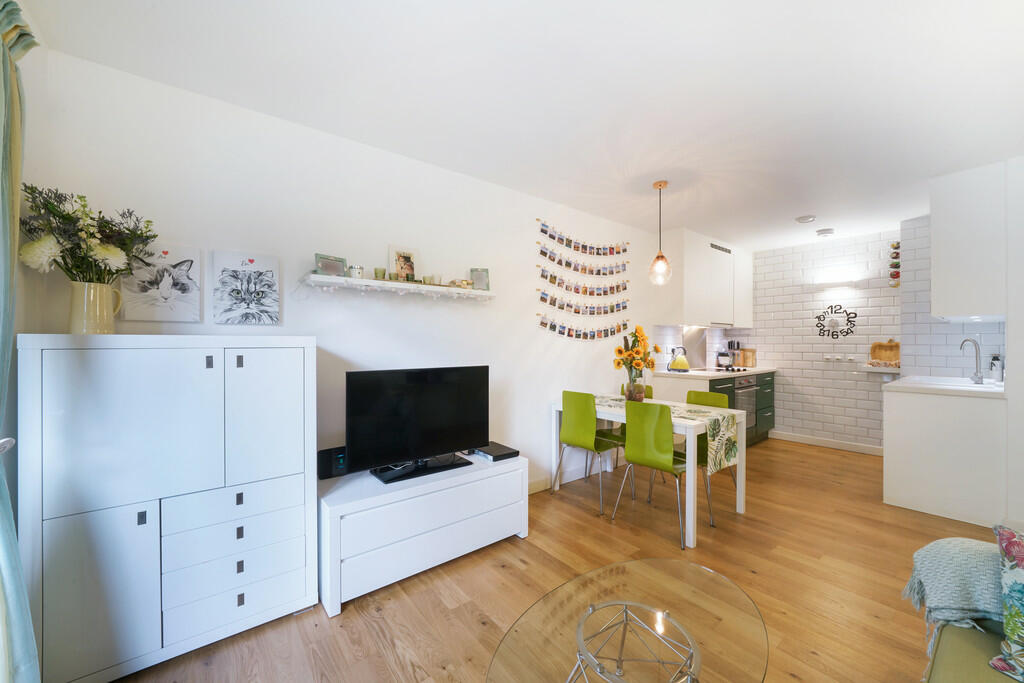 Open plan kitchen...