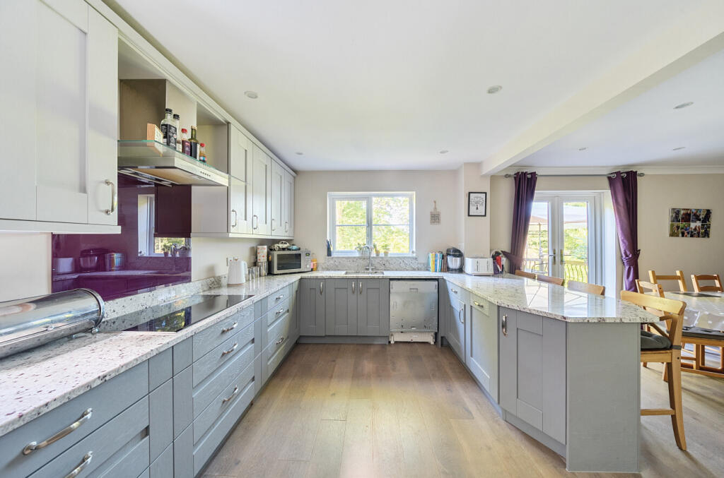 1356999-18-68d29e...