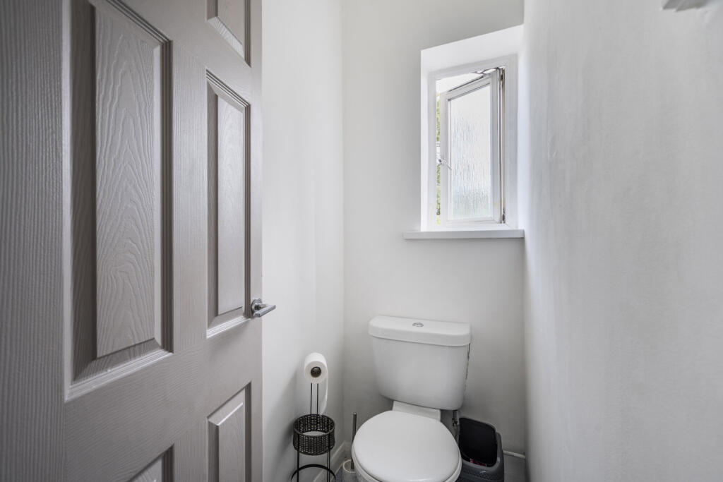 Toliet