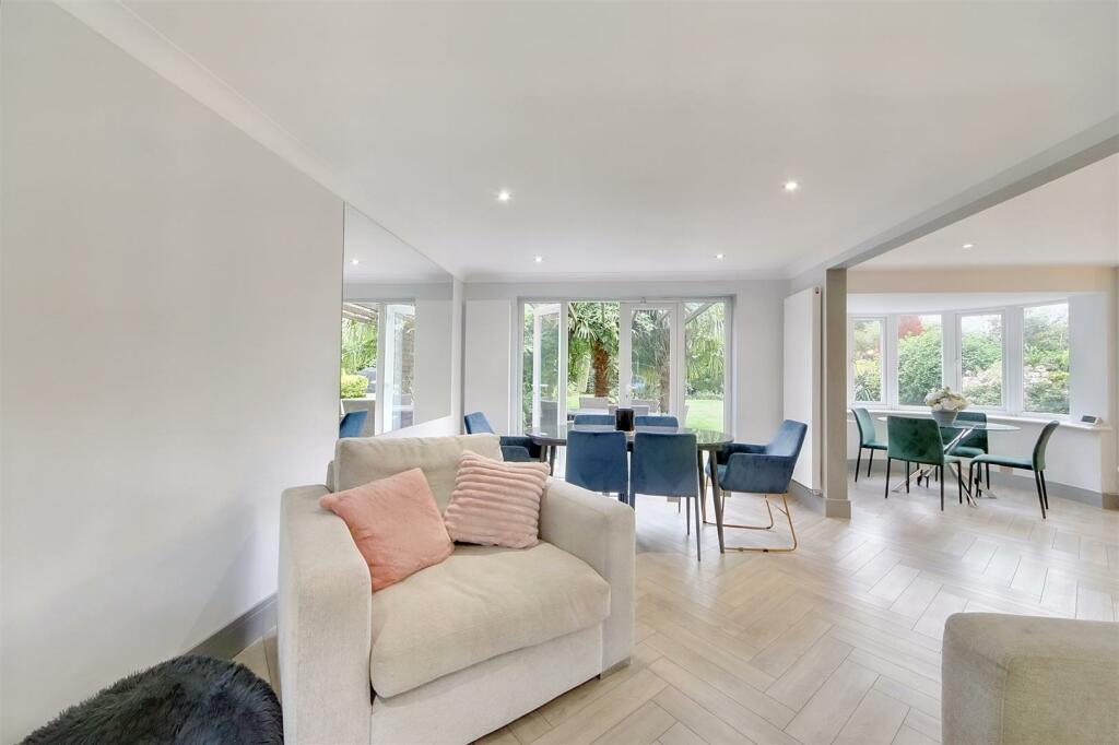 img_9010-img_9014.jpg