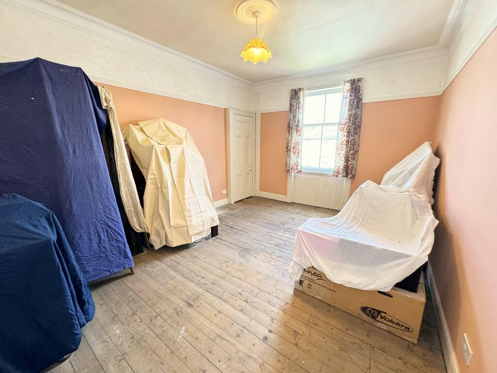 Bedroom 2 (1)