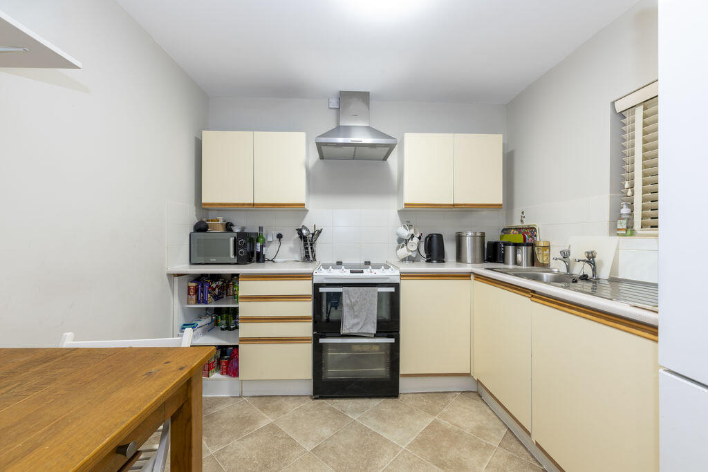 Montargis Way, Crowborough