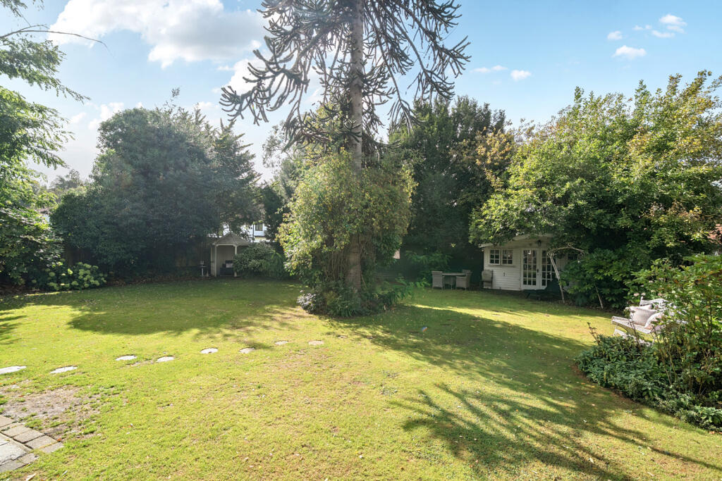 1344054-5-68b881b...