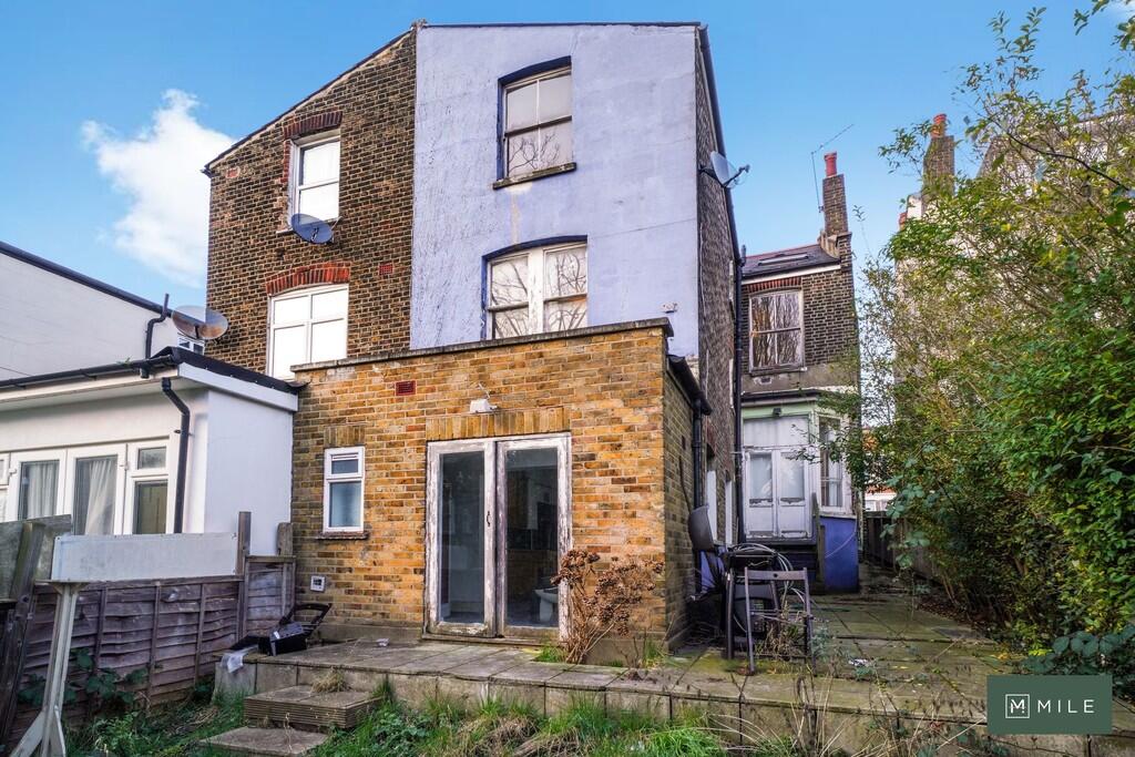 26 Greenhill Road...