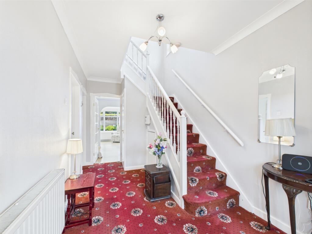 CAM02386G0-PR0131-STILL002