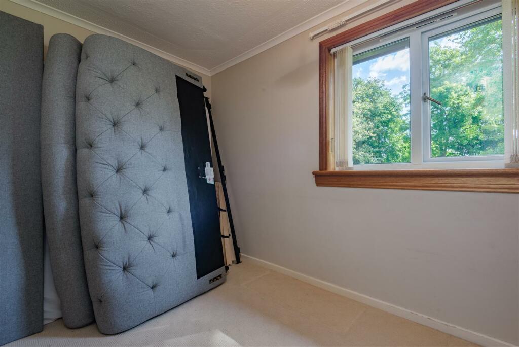 20 Hamilton Place Glenrothes-9.jpg