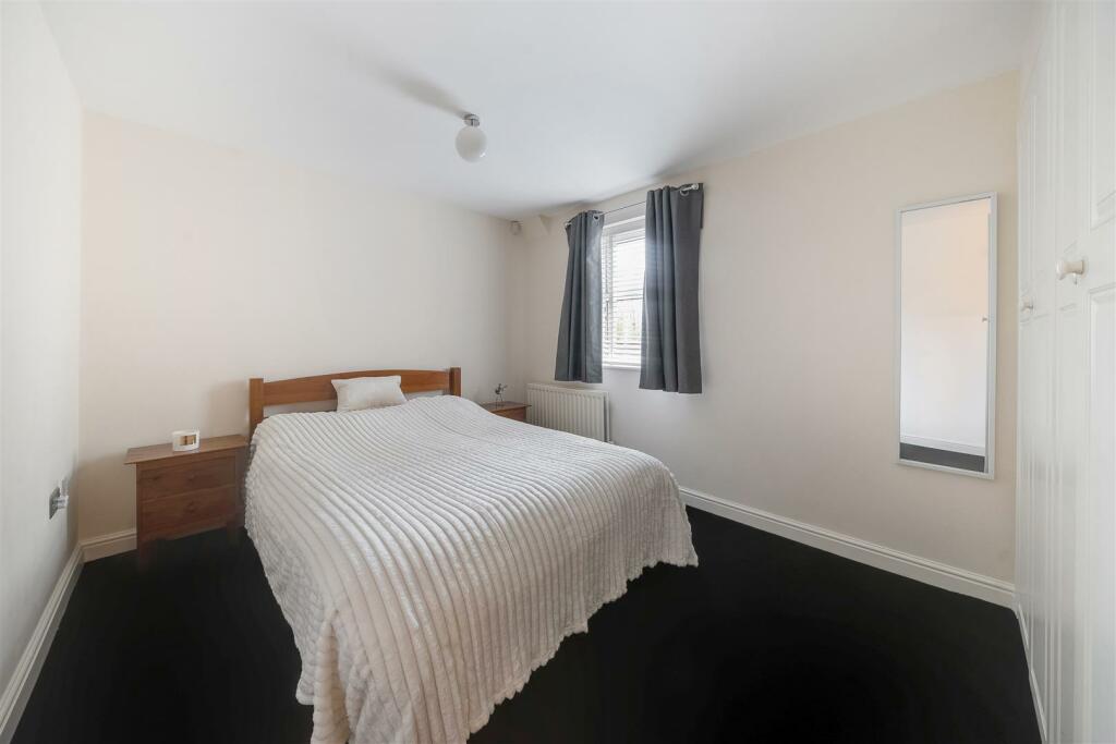 Double bedroom.JPG