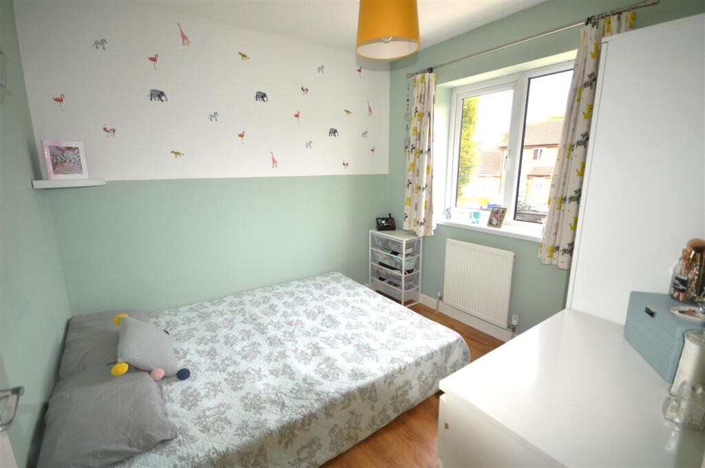 BEDROOM 2