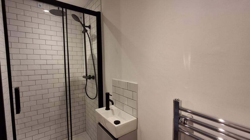 En-suite Bathroom