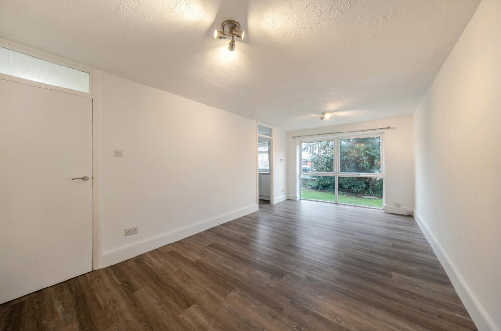 1393828-7-69429f8...