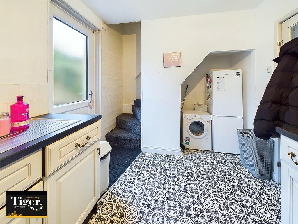 CAM02176G0-PR0397...