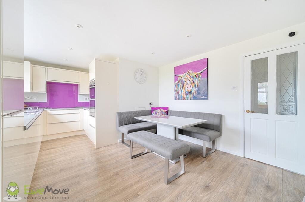 8d2c5a3f-a161-4048-8850-32c9b2fc3f22