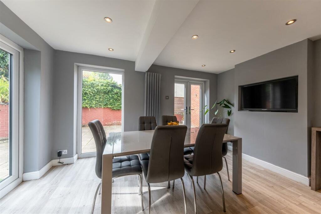 3 Spring Mews-005.jpg