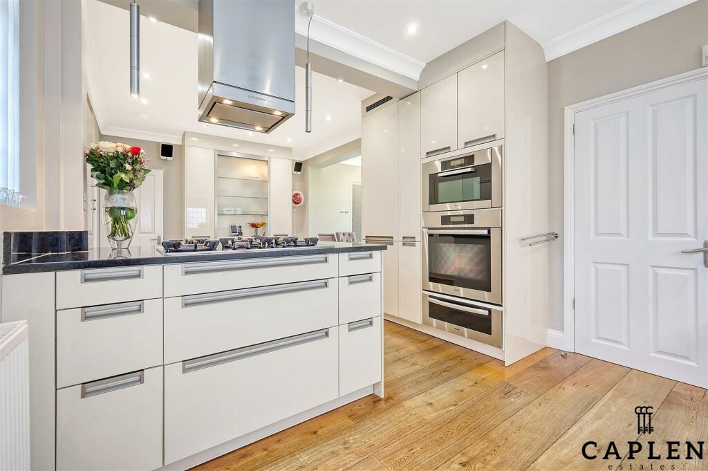 IMG_5039_10 copy.jpg