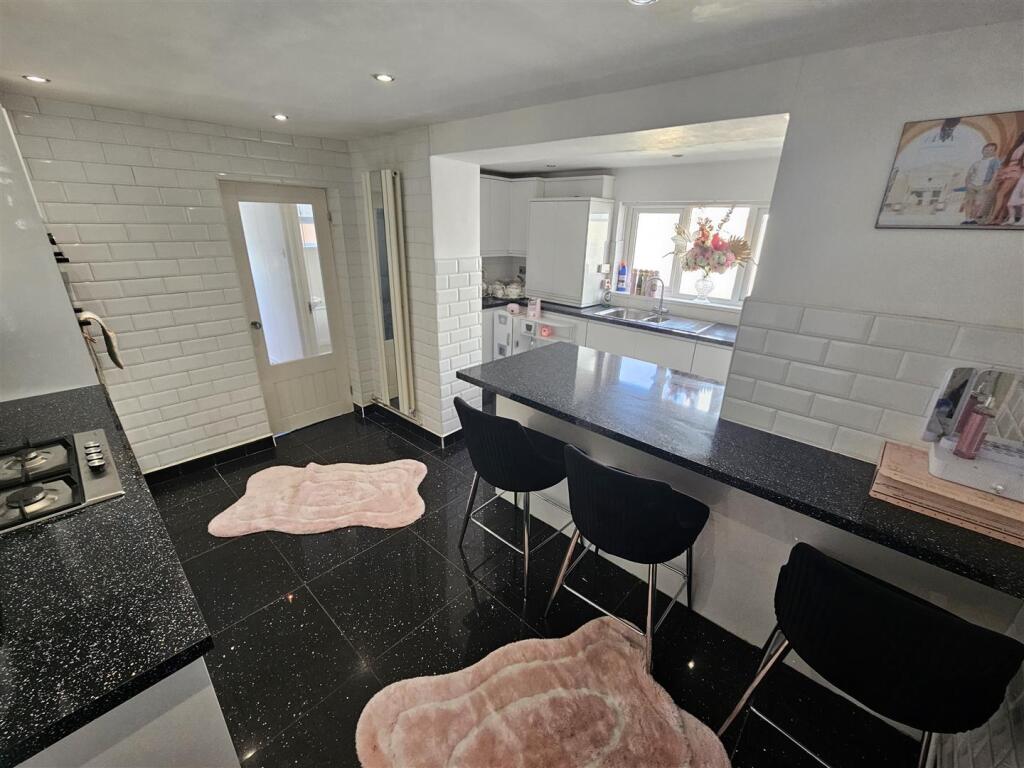 Kitchen Breakfast Room