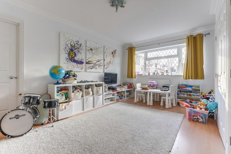 36 Warner Close-17.jpg