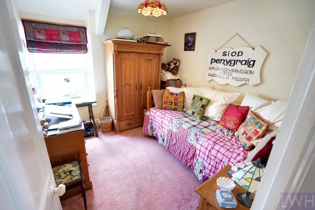 Bedroom/Office