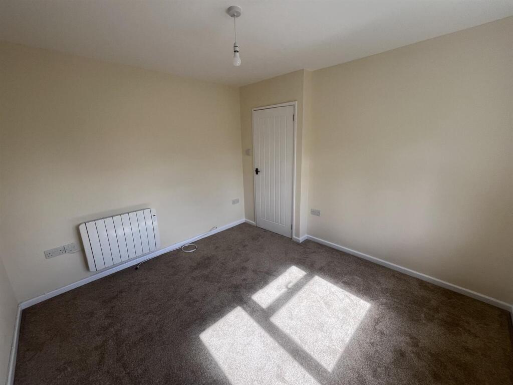 IMG_Bedroom 2.jpeg