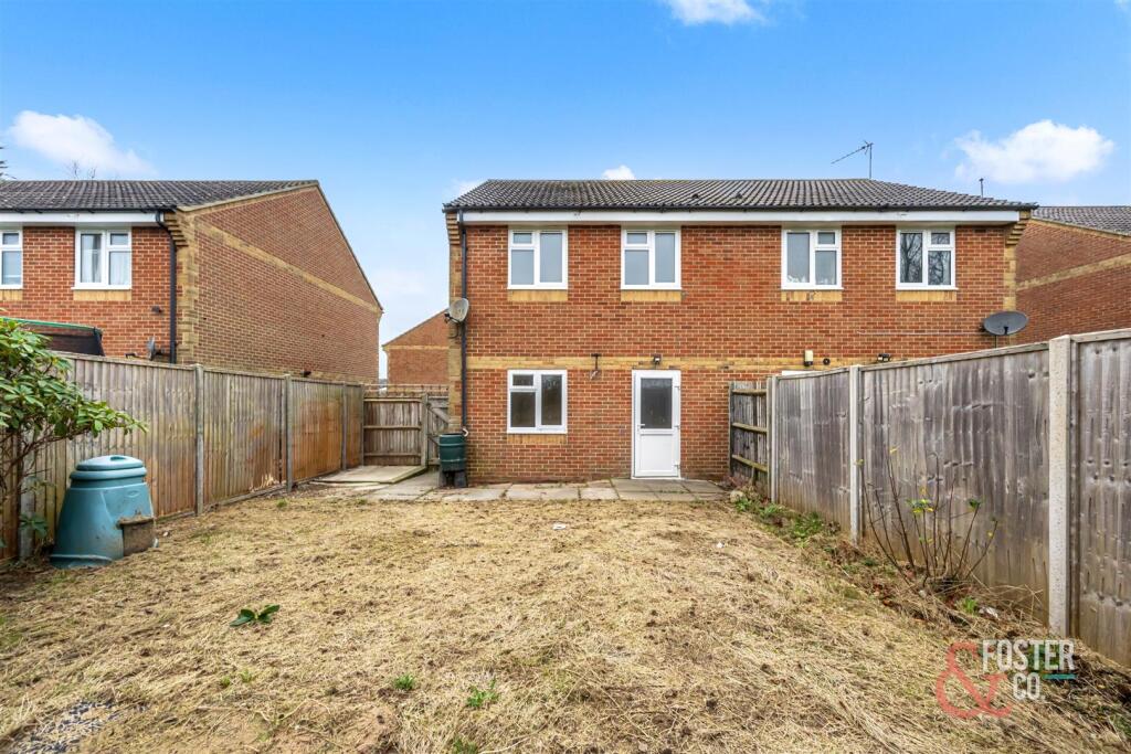 St Floras Close, 9_019.jpg