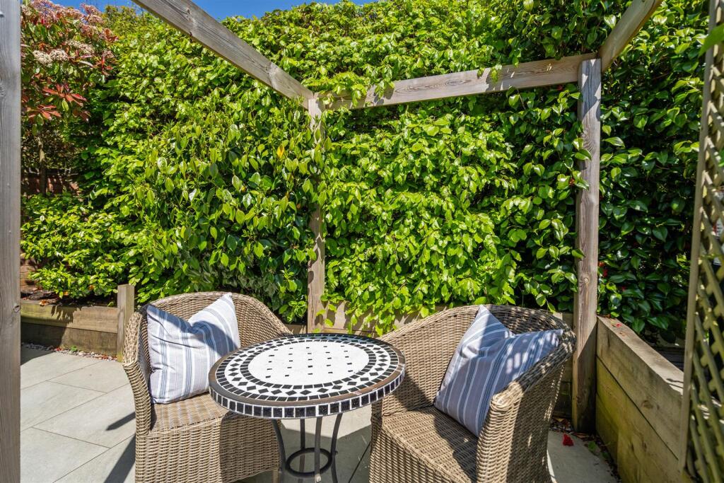 2 Canal Cottage_16.jpg