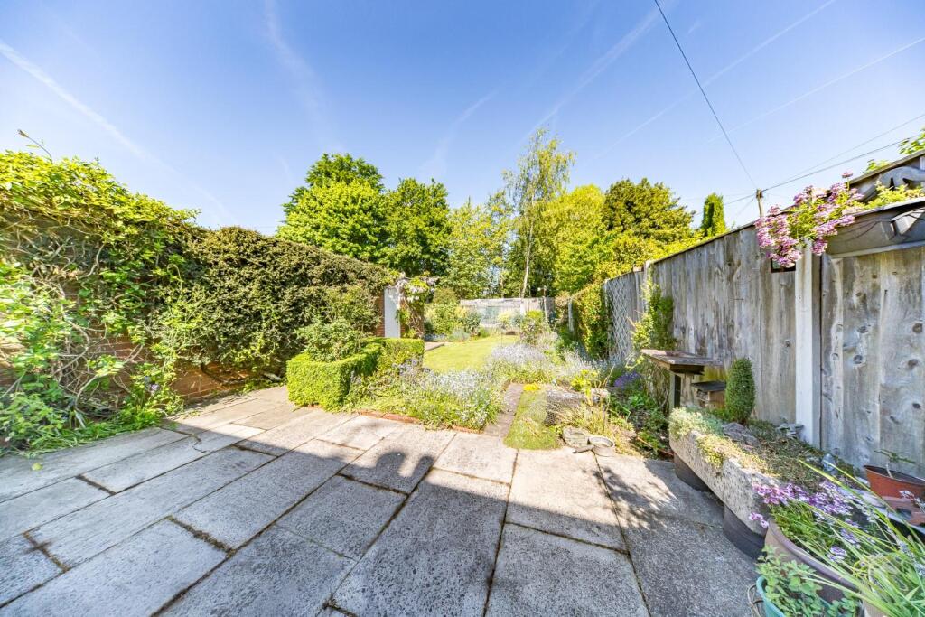 37 Stanley Road garden 2.jpg