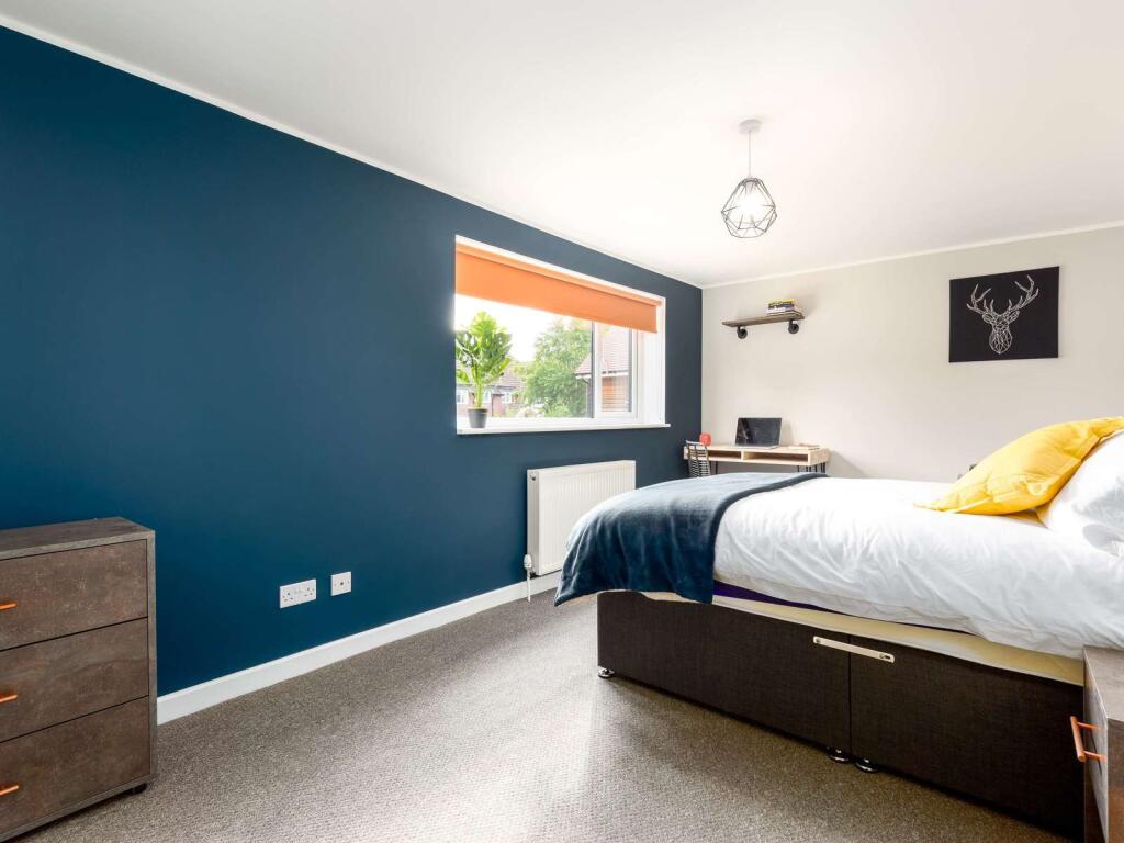 Bedroom 5.jpg