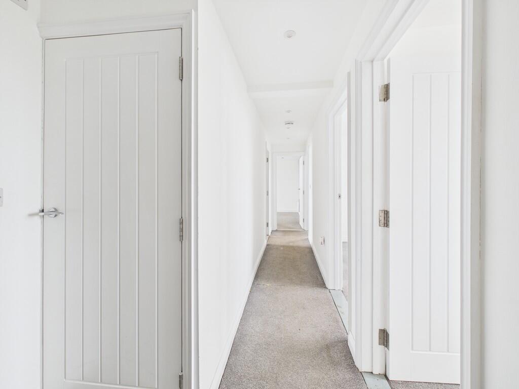 CAM05068G0-PR0012...