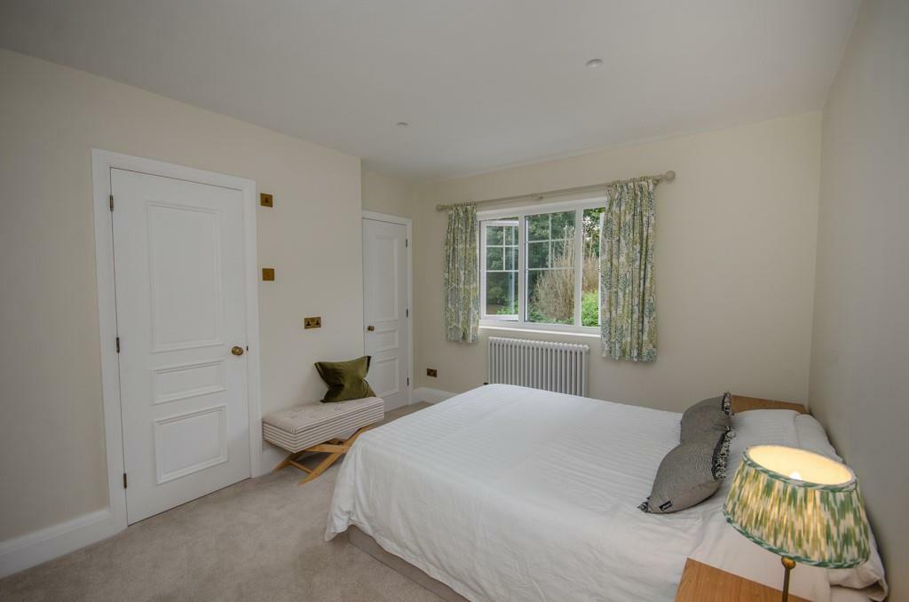 Bedroom 2 pic 2.jpg