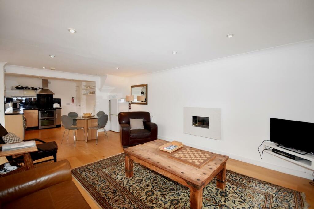 Living Room Kitchen..JPG
