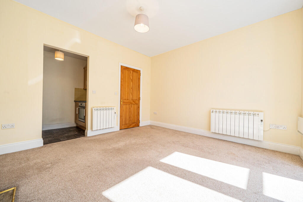 Flat 3 Sitting Ro...