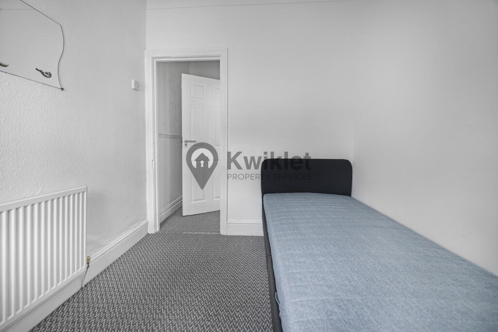 eZy Watermark_24-03-2025_02-33-07-6020pm.JPG