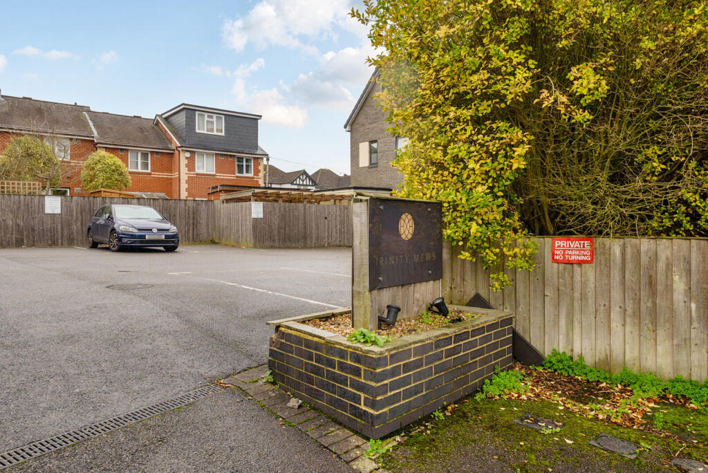 1389298-1-693bf4e...