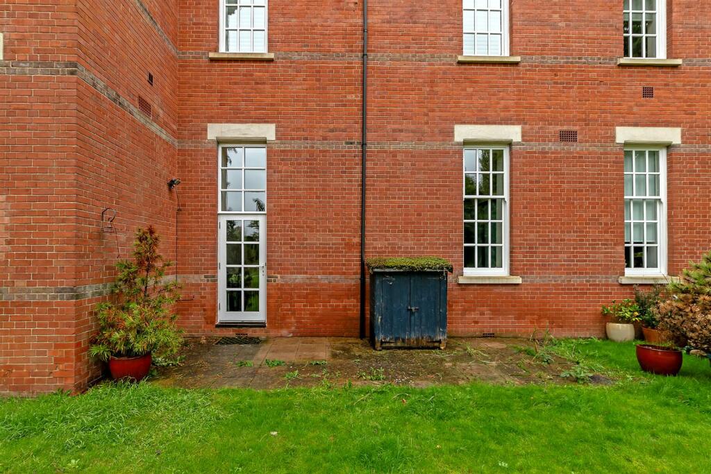 9GreatLeysCourt-4.jpg